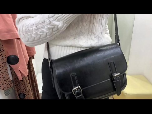 ❤️ Masturbasi umum saka asu enom FeralBerry karo dildo ing kamar fitting ️ Video seks ing kita% jv.porn-impact.ru% ﹏